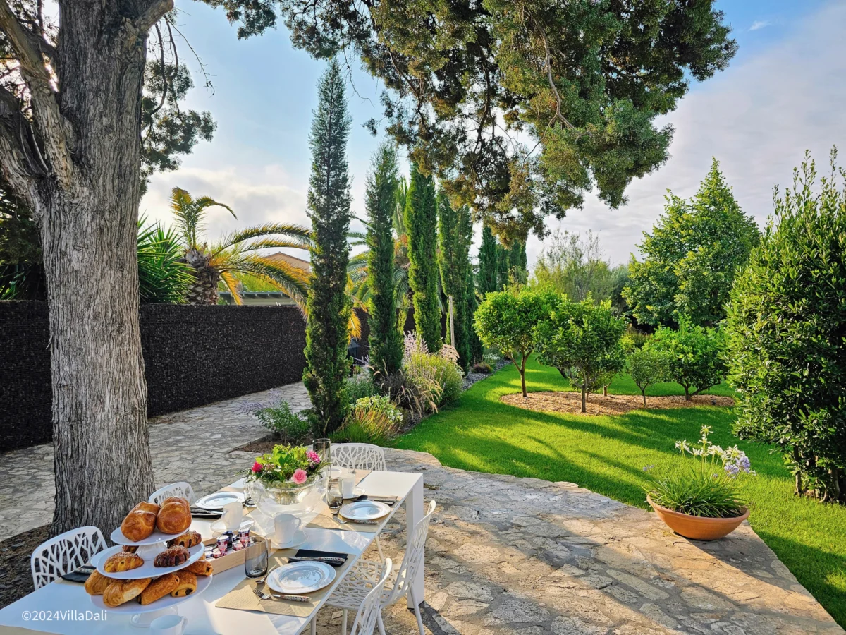 Villa Dali petit dejeuner