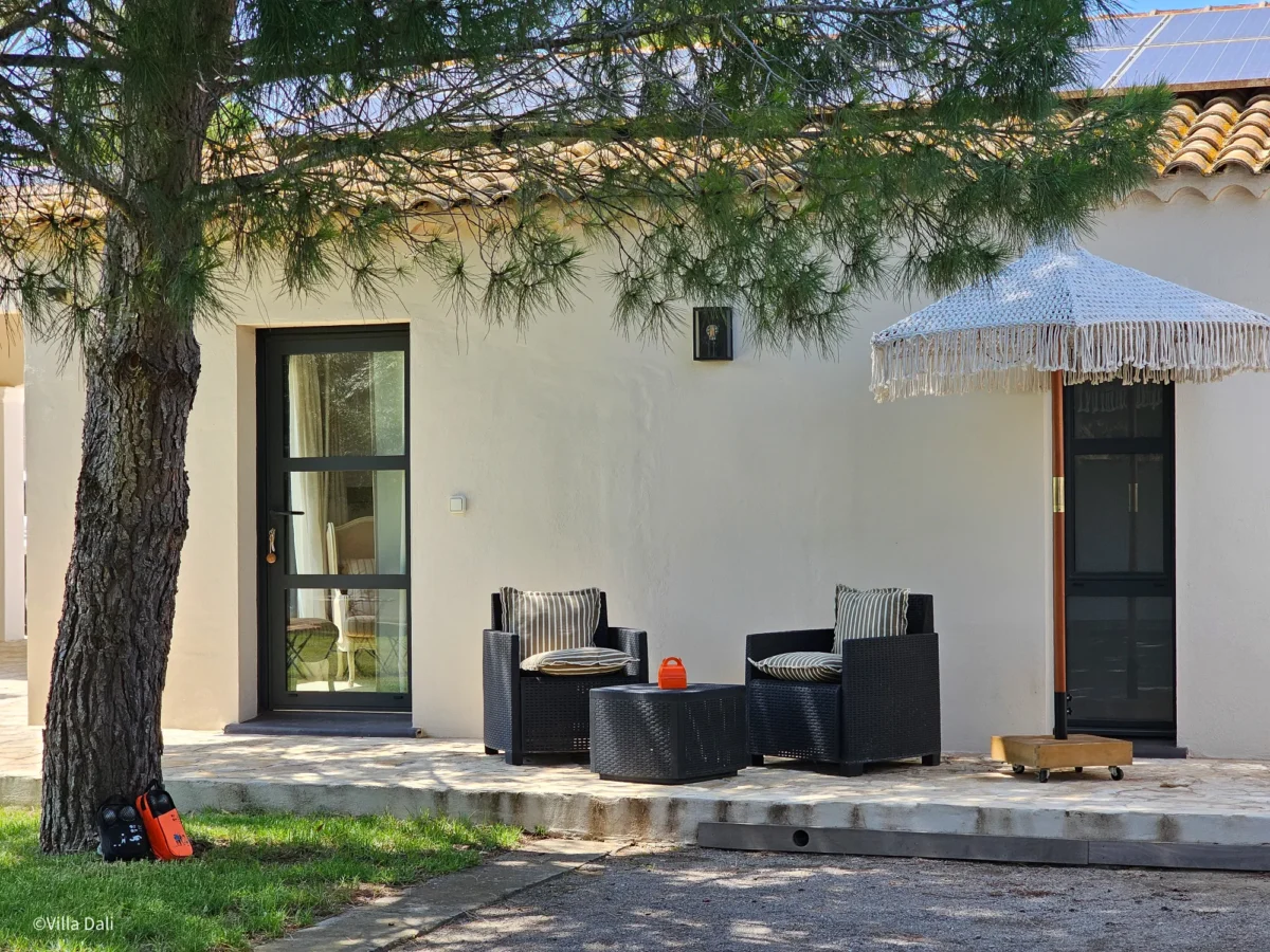 Villa Dali chambre supérieure rez-de-chaussée jardin
