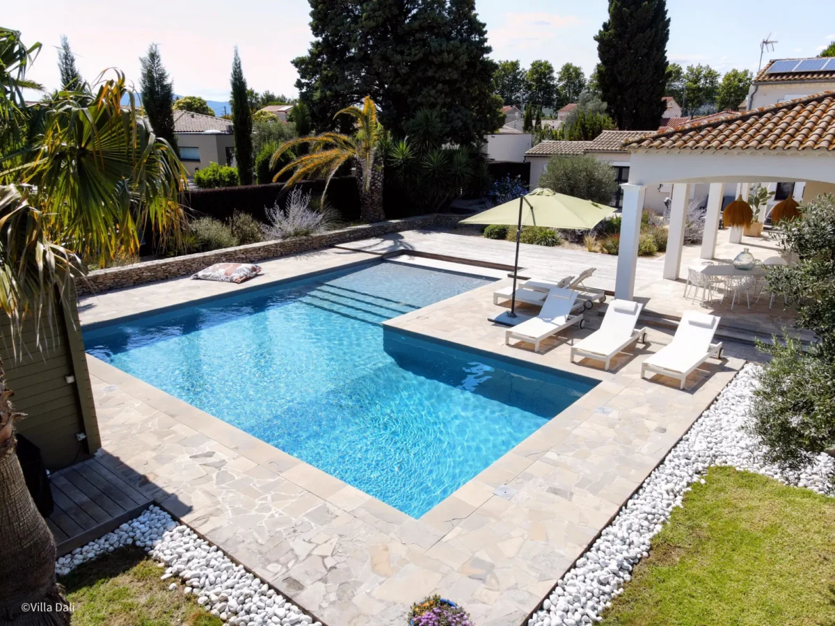 Villa Dali jardin et piscine