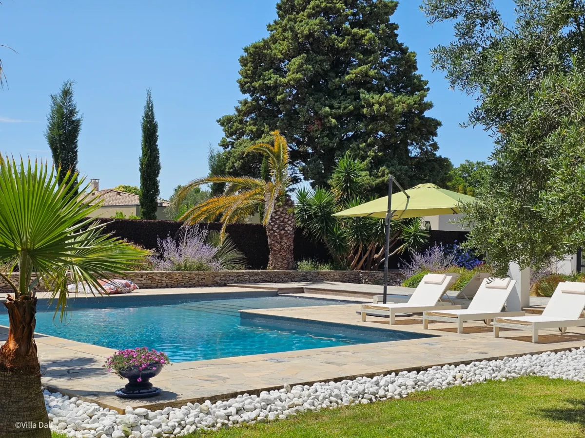Maison d'hôtes de prestige Villa Dali jardin piscine